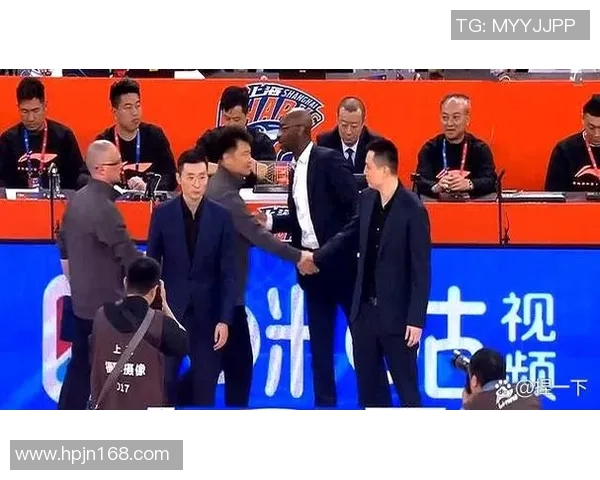 CBA精彩回放上海队对阵辽宁队的激烈对决全程回顾